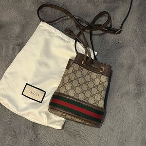 Gucci Ophidia GG bucket bag mini